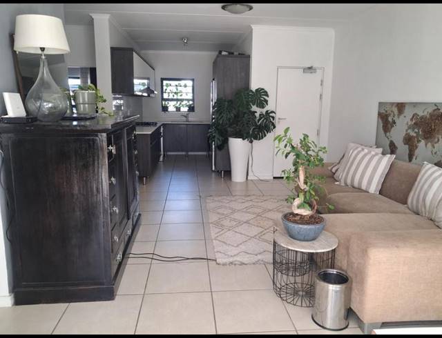 3 BEDROOM APARTMENT FOR SALE IN SANDOWN